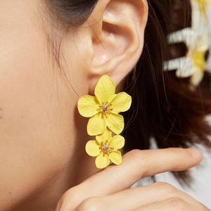 Flowers Artificial Jewellery - Stud