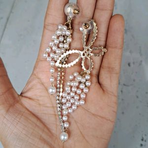 Gorgeous Big Butterfly 🦋 Asymmetric Pearl Earring