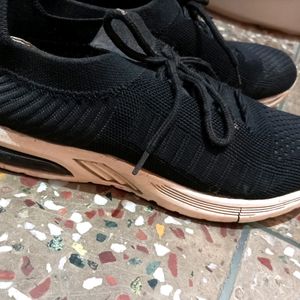 Black Sports Shoes