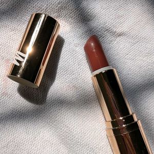 Myglamm Nude Lipstick - Smitten Kitten