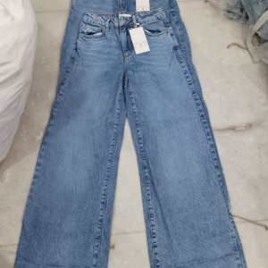 ZARA straight Fit Denim