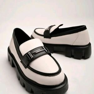 Stylestry. Front Buckle Detailed White Loafers.