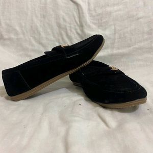 Black Velvet Loafer