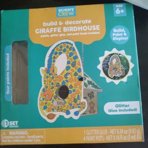 Giraffee Birdhouse Uk