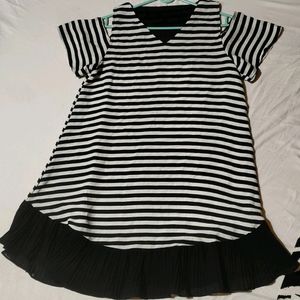 Black And White Strip Line Mini Dress/Summer Wear