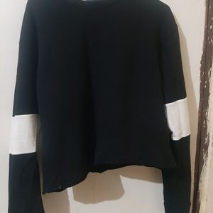 Black Sweatshirt For Daily Use . Very Comfortab