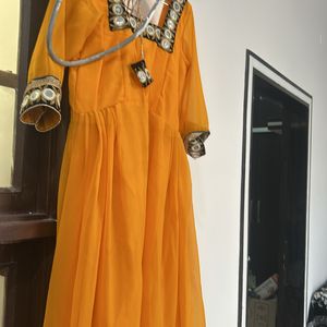 mast kurti with heavy look border