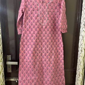 Pink Kurta Set. Will Fit M-L.