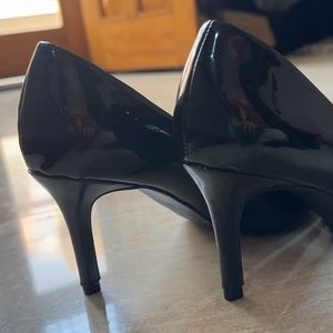 Black Heeled Pumps