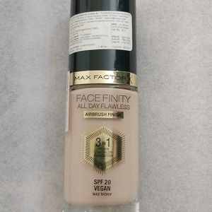 Max Factor Face Finity Foundation N42 IVORY