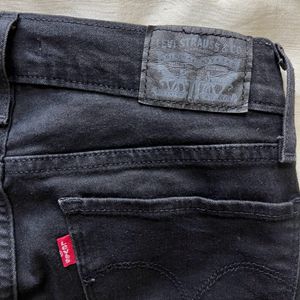 Levi’s 710 Super Skinny Jeans - Black