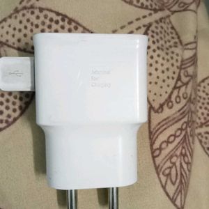 SAMSUNG NEW AND ORIGINAL MOBILE CHARGER