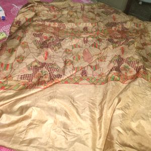 Women Light Weight Silk Like Saree