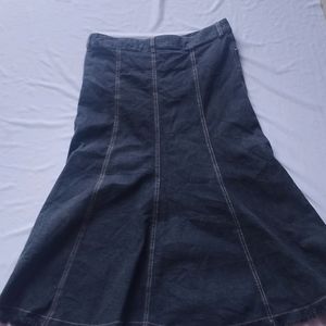 Bell Bottom Design Knee Length Skirt