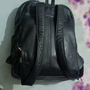 Premium 100% Leather Backpack ( UNISEX )