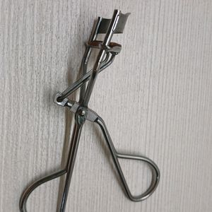 Eyelash Curler