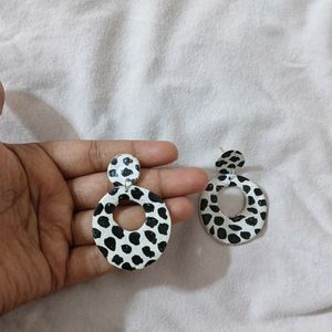 HAND MADE EARRING