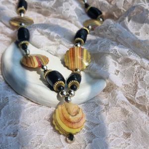 Chemical Wooden Beads Necklace Set With Box