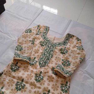 Kurti  Legins Set (3 Inch Margin )