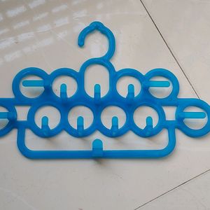 Plastic Hanger For Multi Uses.with Many Hooks