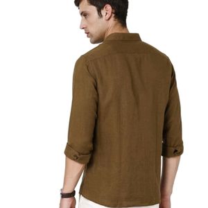 Men Regular fit Solid Spread Collor Causal Shirt