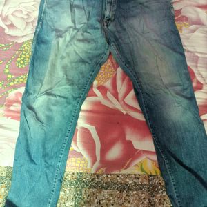 Jeans Only 100 Coin