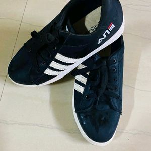 Sport Shoes