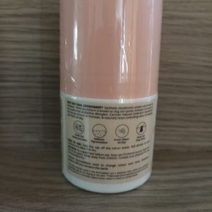 Carmesi Natural Deodorant Roll-no