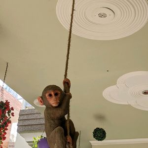 PolyResin Hanging Climbing Monkey with Jute Rope