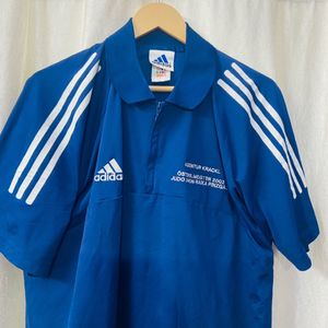 Adidas Zip T-shirt 👕 Collar