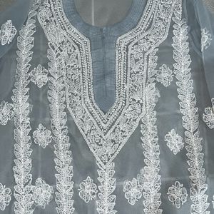 chikankari kurta