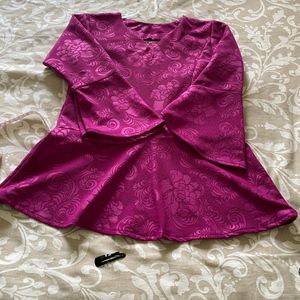 Stretchy Cinched Waist Type Purple Top