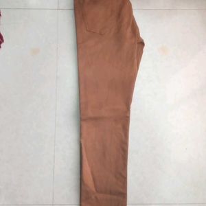 We Are Selling A Comfortable Men's Pant