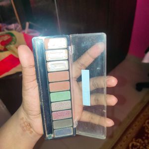 Combo-Colorbar Lipstick and Eyeshadow Palette