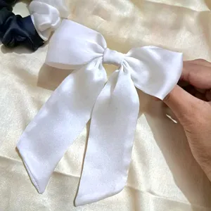 Bow Clip Medium Size