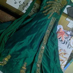 💓Green💚 Ethnic Gown 💕😍