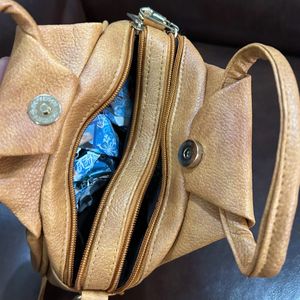 Sling Bag Triangle