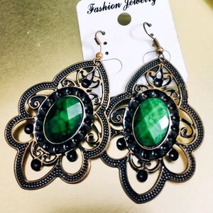 Pair of Stylish Earings