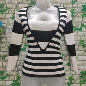 Black And White Striped Deep V-neck Top