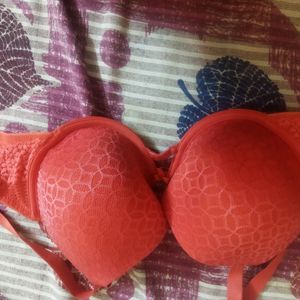 Bra 34D