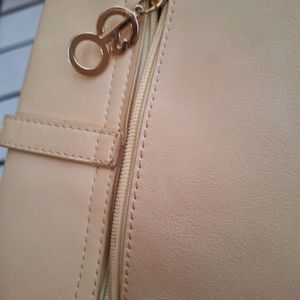 Beautiful Nude Color Bag With Multi Pocket