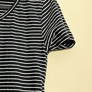 Black And White Stripped Tshirt