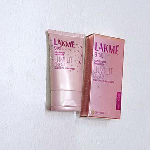 Lakme Lumi LIT Cream