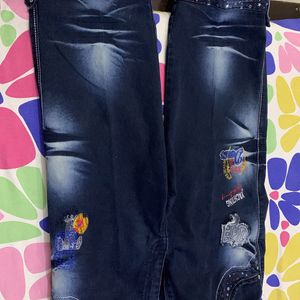 Used Dark Blue Coloured Capri