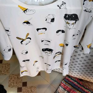 White Tshirt With Cartoon Print