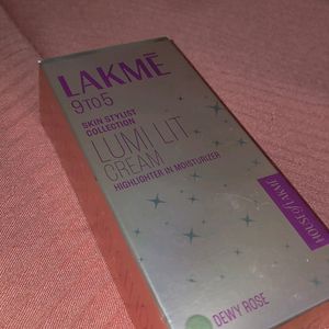 Lakme Lumi Lit Cream