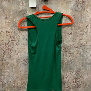 Stretchable tank Top Size m