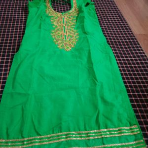 Women Hand Made Suit Selwar With Dupatta