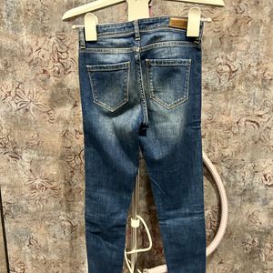 Vero Moda Slim Destroyed Denims 26