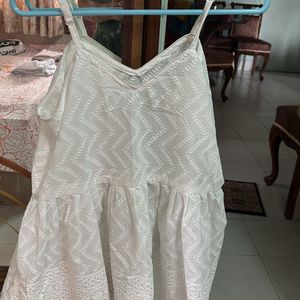 White Top Chikon